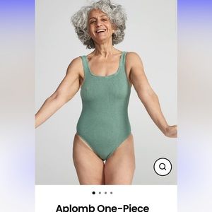 YouSwim Aplomb One Piece - BLACK